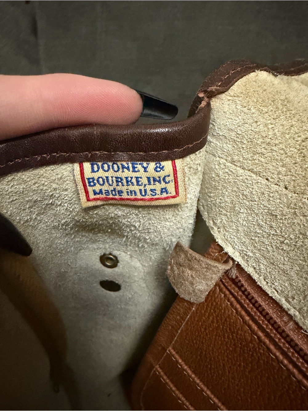 🚨Dooney & Bourke Cream and Brown Leather Crossbody Satchel🚨 - Picture 5 of 5